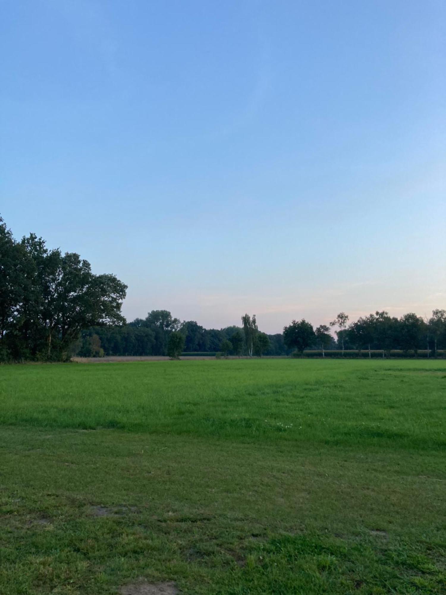 Bed & Breakfast Hoeve Happiness - Ontbijt Inbegrepen - Wellness Aanwezig Voorthuizen Exteriér fotografie