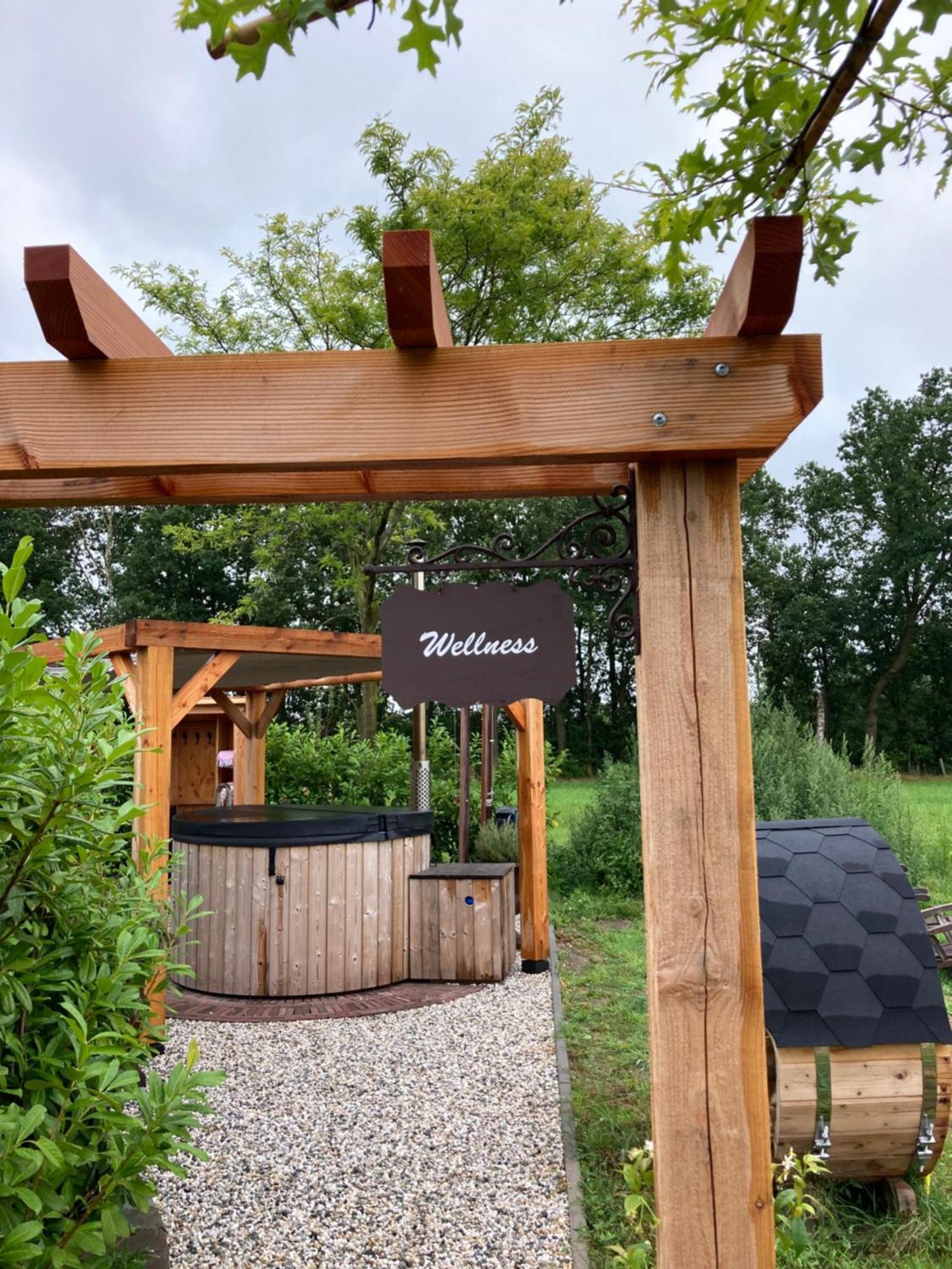 Bed & Breakfast Hoeve Happiness - Ontbijt Inbegrepen - Wellness Aanwezig Voorthuizen Exteriér fotografie