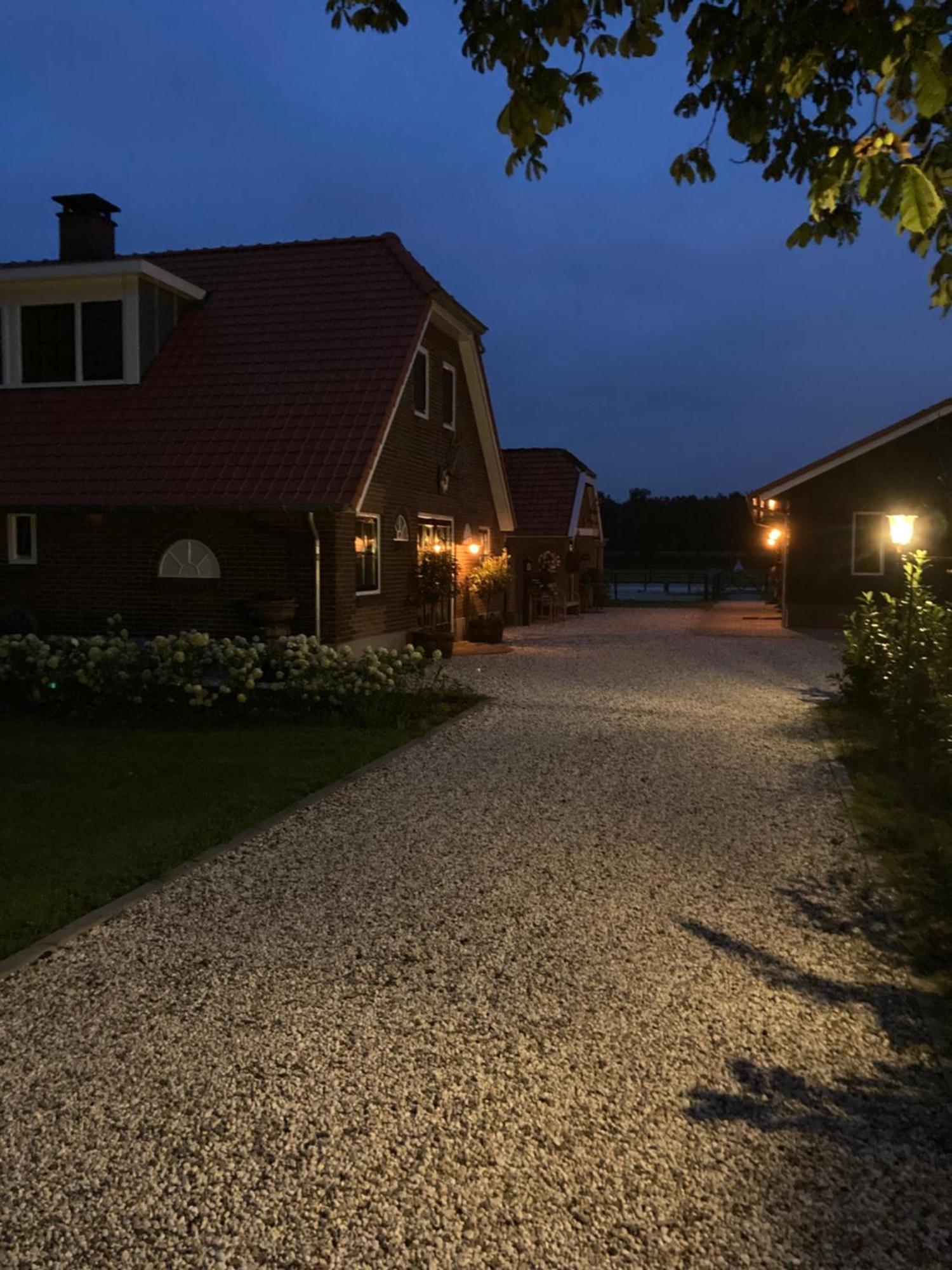 Bed & Breakfast Hoeve Happiness - Ontbijt Inbegrepen - Wellness Aanwezig Voorthuizen Exteriér fotografie