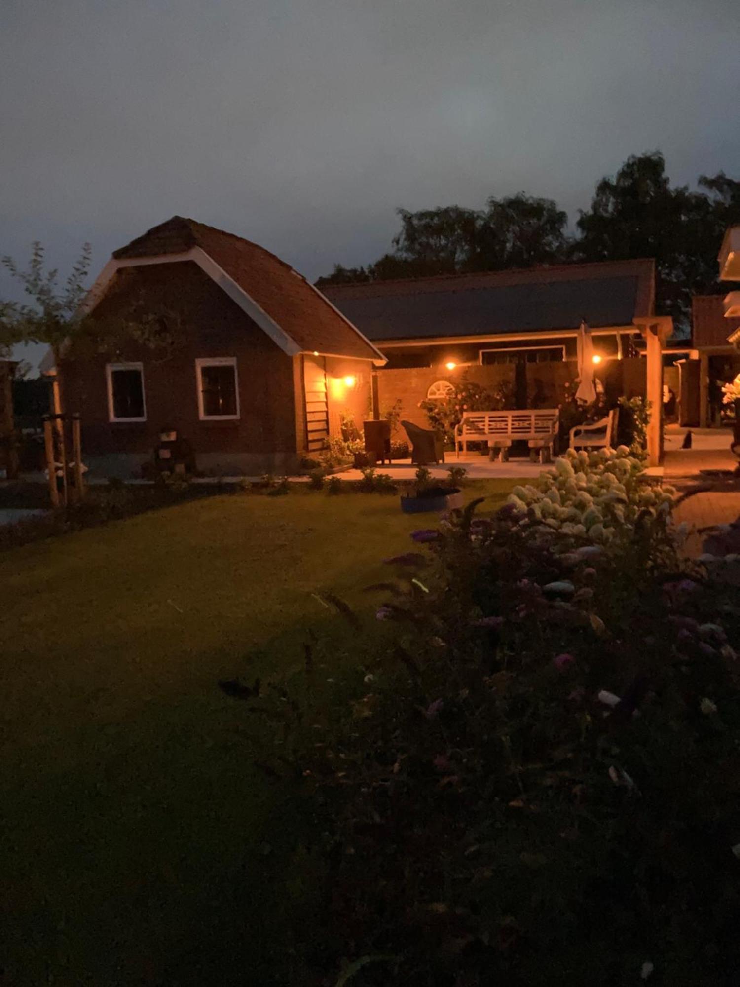 Bed & Breakfast Hoeve Happiness - Ontbijt Inbegrepen - Wellness Aanwezig Voorthuizen Exteriér fotografie