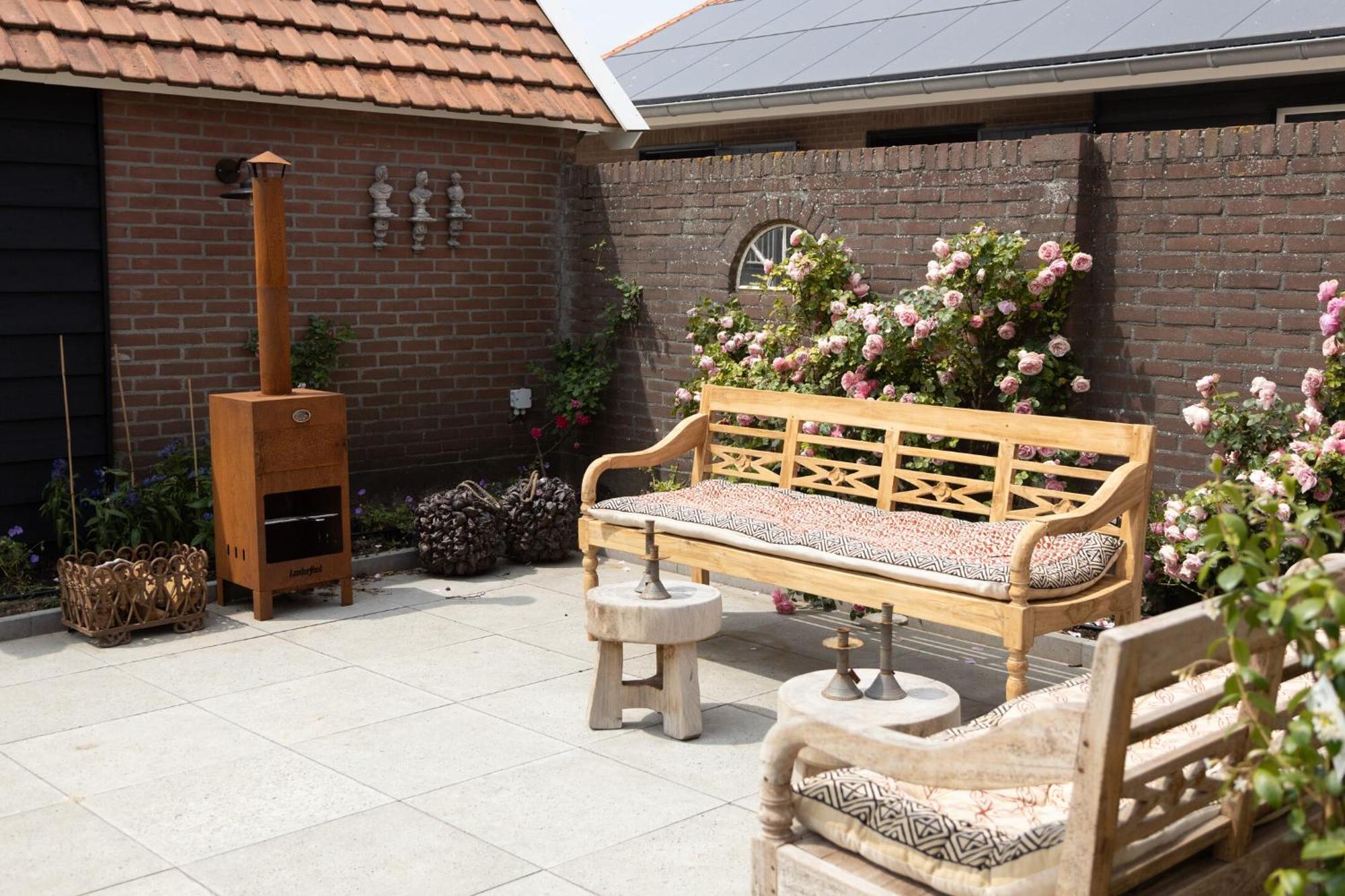 Bed & Breakfast Hoeve Happiness - Ontbijt Inbegrepen - Wellness Aanwezig Voorthuizen Exteriér fotografie