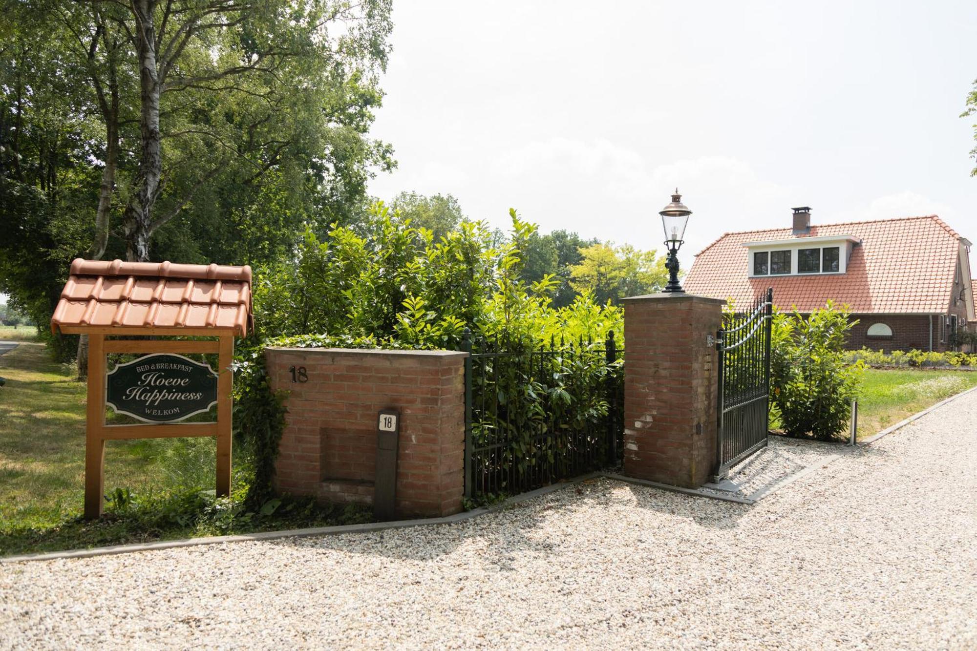 Bed & Breakfast Hoeve Happiness - Ontbijt Inbegrepen - Wellness Aanwezig Voorthuizen Exteriér fotografie