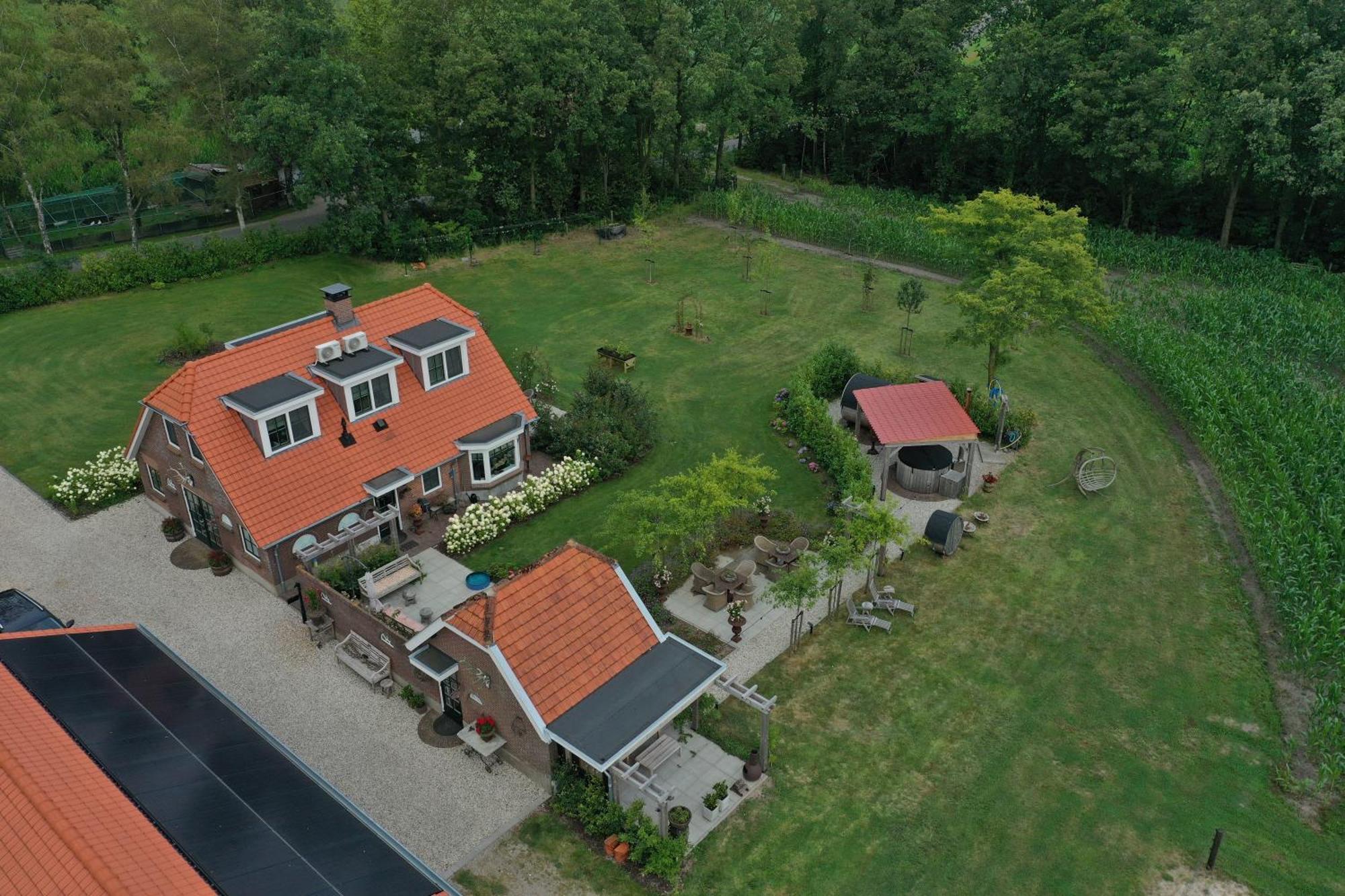 Bed & Breakfast Hoeve Happiness - Ontbijt Inbegrepen - Wellness Aanwezig Voorthuizen Exteriér fotografie