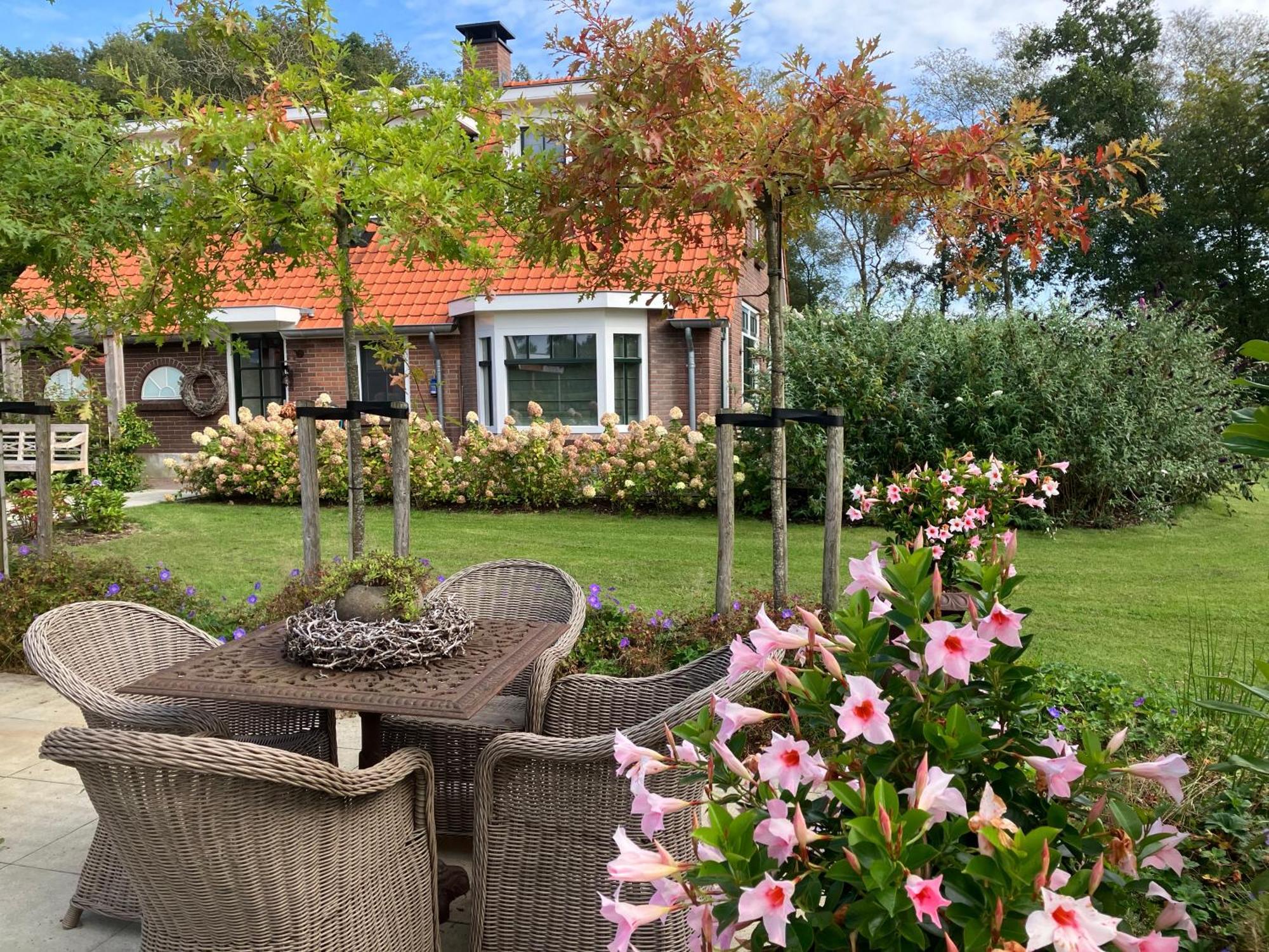 Bed & Breakfast Hoeve Happiness - Ontbijt Inbegrepen - Wellness Aanwezig Voorthuizen Exteriér fotografie