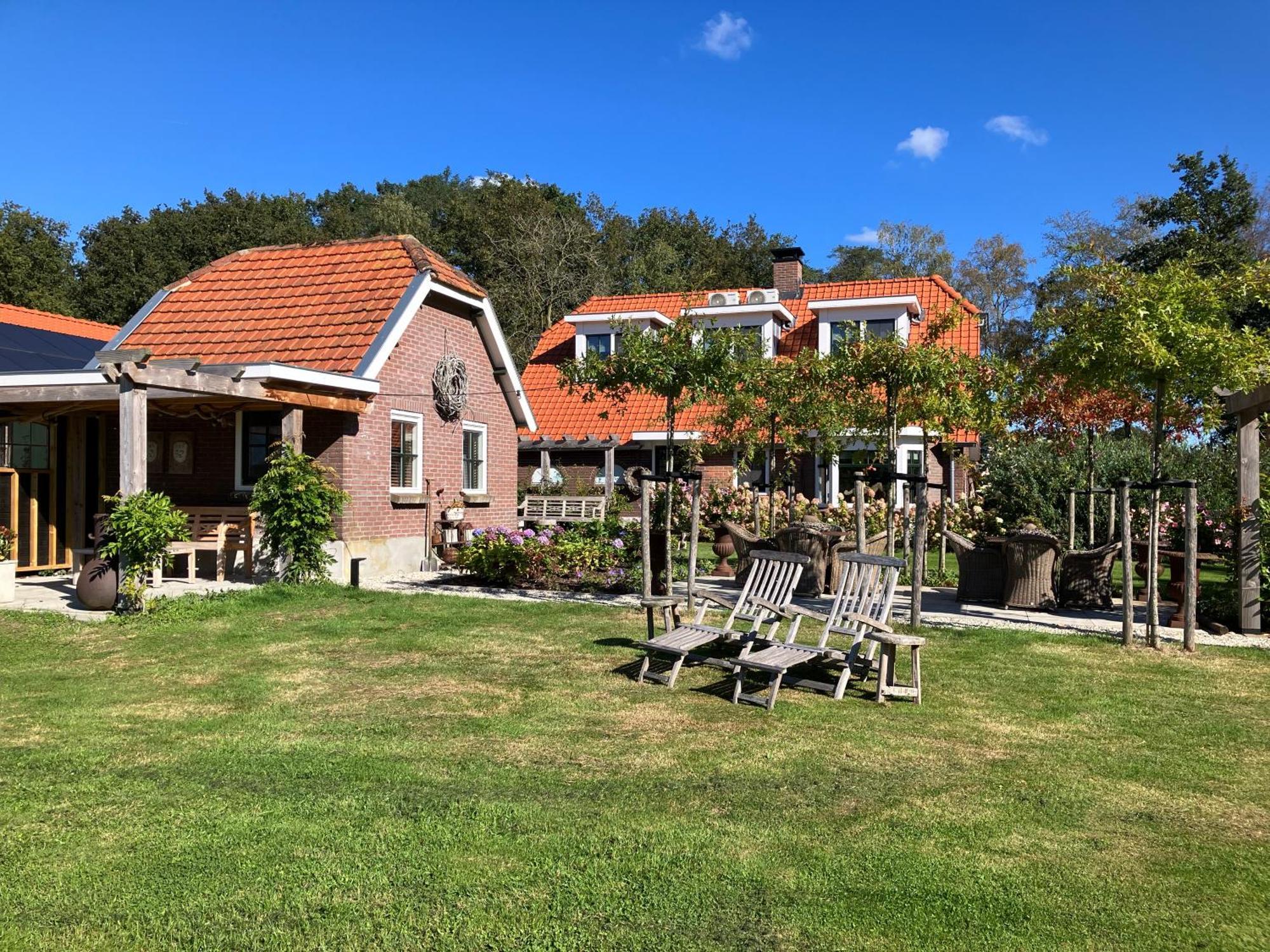 Bed & Breakfast Hoeve Happiness - Ontbijt Inbegrepen - Wellness Aanwezig Voorthuizen Exteriér fotografie